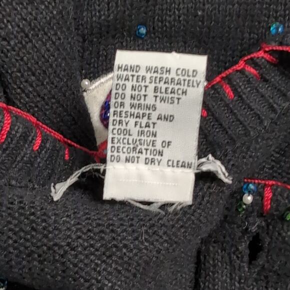 Vintage Collage Christmas Sweater Snowflakes Snowmen Size M - Picture 14 of 15